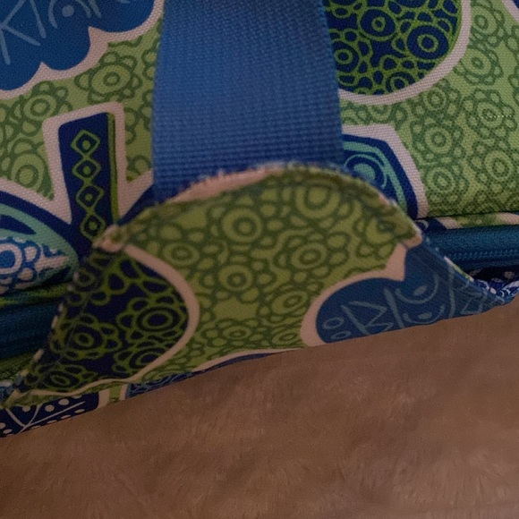 Vera Bradley Cooler —- picinic tote - Picture 7 of 10